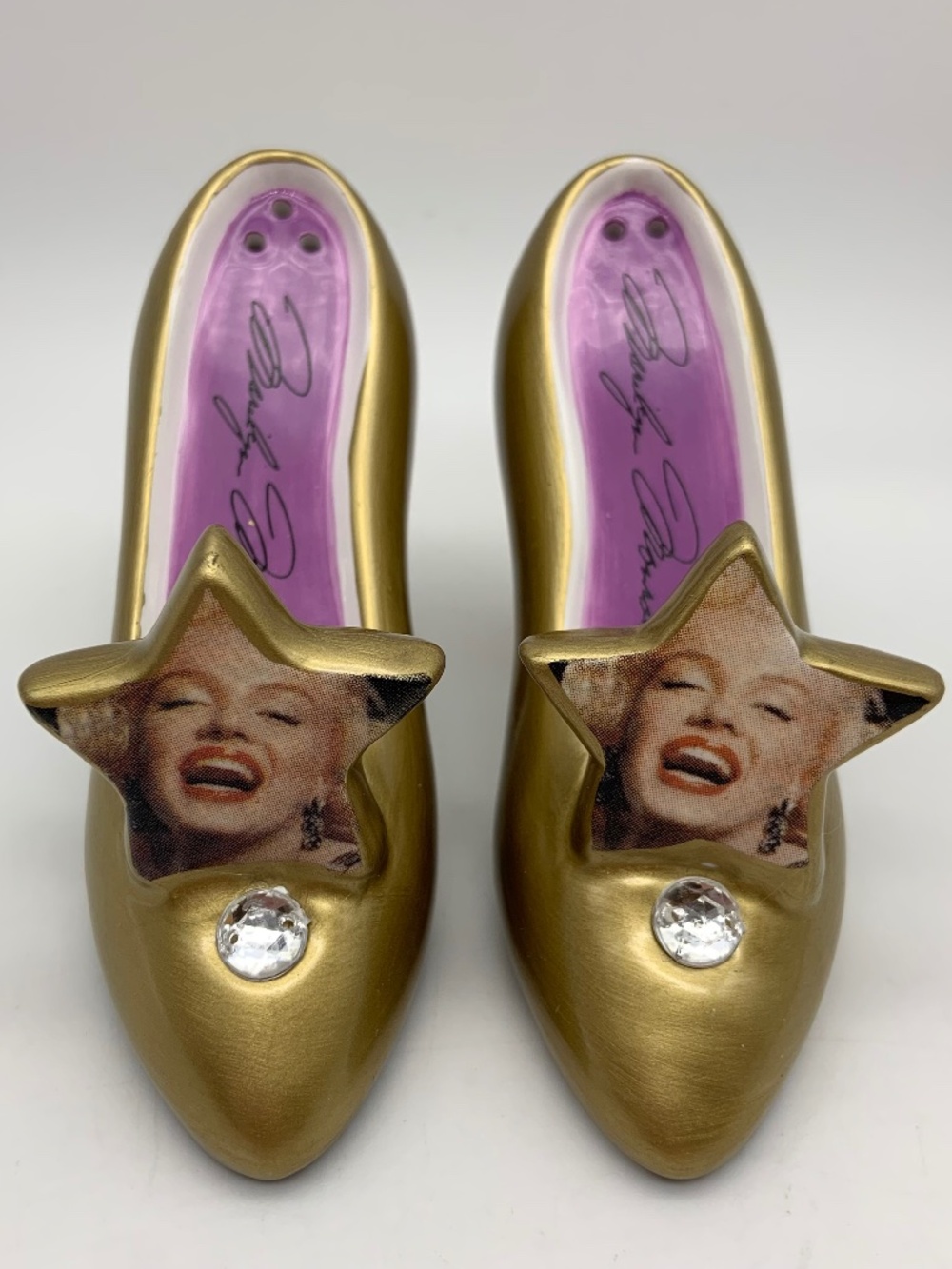 VTG Vandor Marilyn Monroe Shoe Heels Pumps Ceramic Salt & Pepper Shaker Set NEW!
